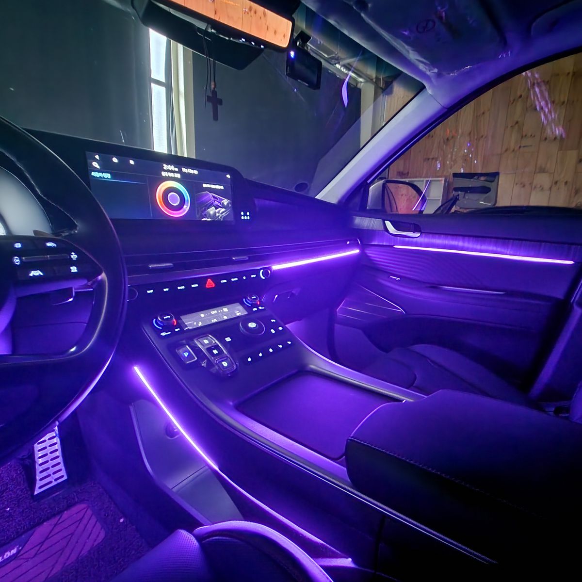 GLOWDRIVE™ LED AMBIANCE
